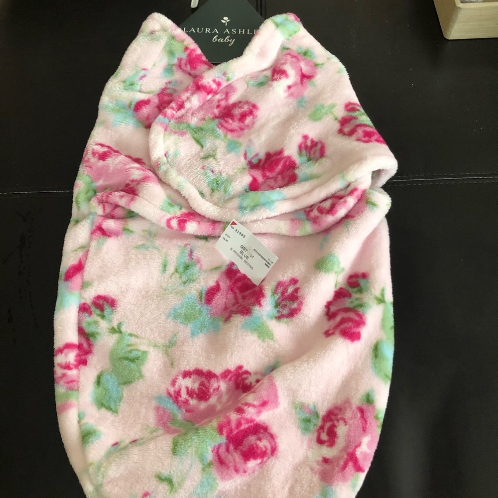 Brand New Fleece Baby Wrap with Roses